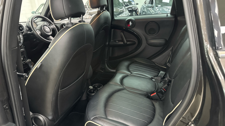 MINI Countryman 1.6 Cooper S 190 5dr [Chili/Media Pack] Petrol Hatchback